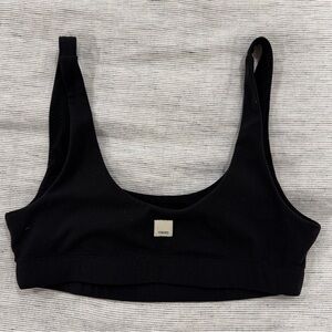 Vuori Black Women's sports bra